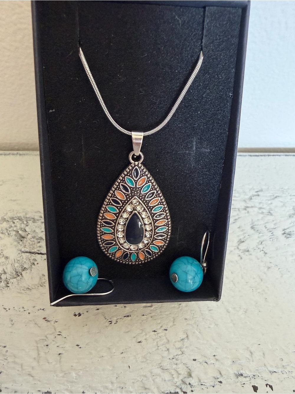 Silver Teardrop Pendant Necklace with Faux Turquoise and crystals